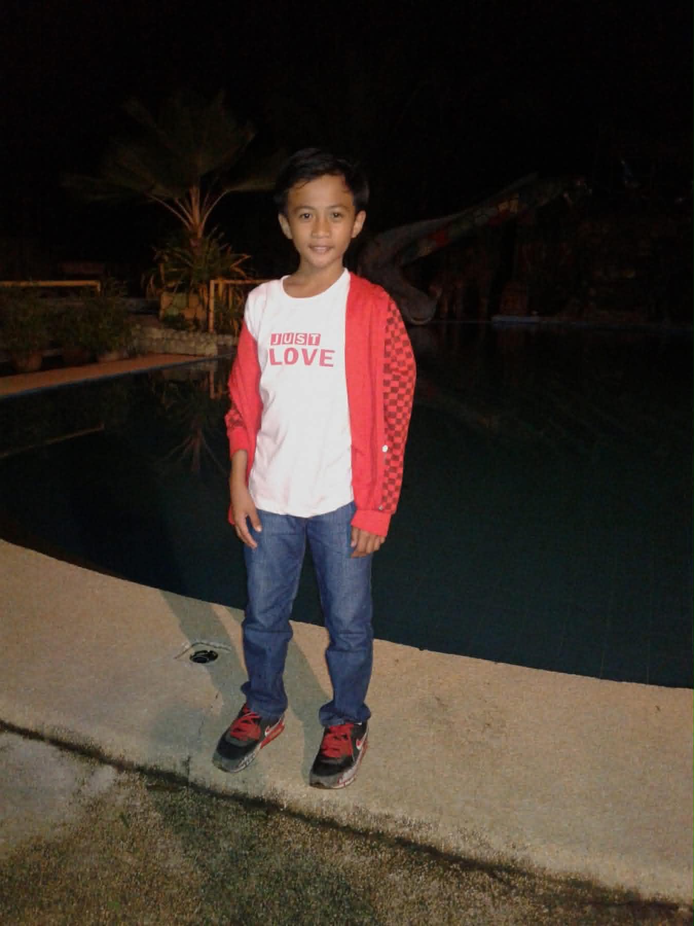 CHILD PHOTO